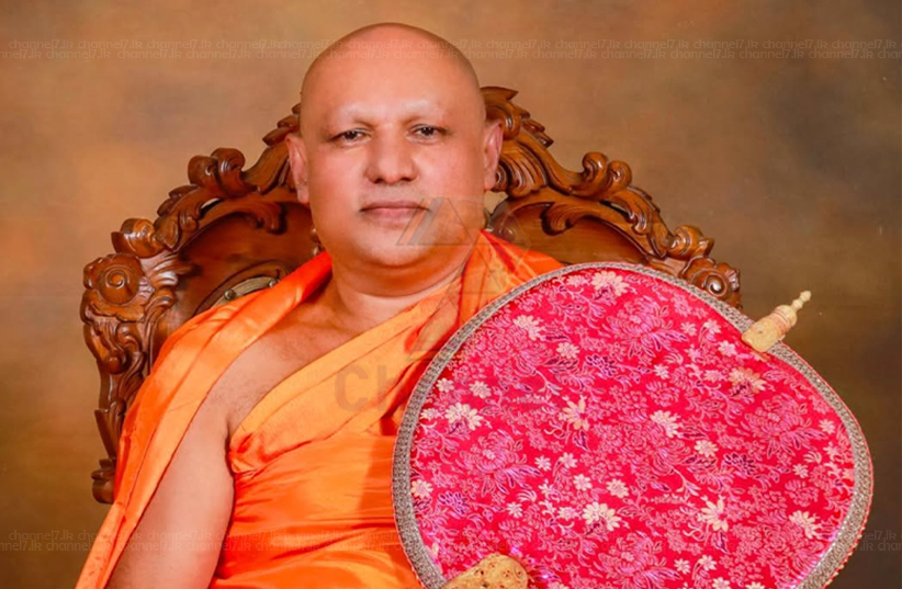 අස්ගිරි පාර්ශ්වයේ අනුනායක ධුරය පූජ්‍ය නාරම්පනාවේ ආනන්ද හිමියන්ට