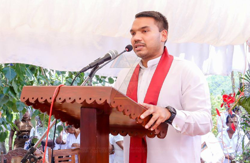 වත්මන් රජයෙන් ගොවියා මහපාරට දමා රණවිරු දඩයම පටන්ගෙන තියෙන්නෙ