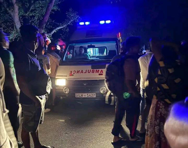 බස් රථ අනතුරෙන් මියගිය පිරිස අතර තංගල්ල නගර සභාවේ ලේකම් ඇතුළු 12ක්